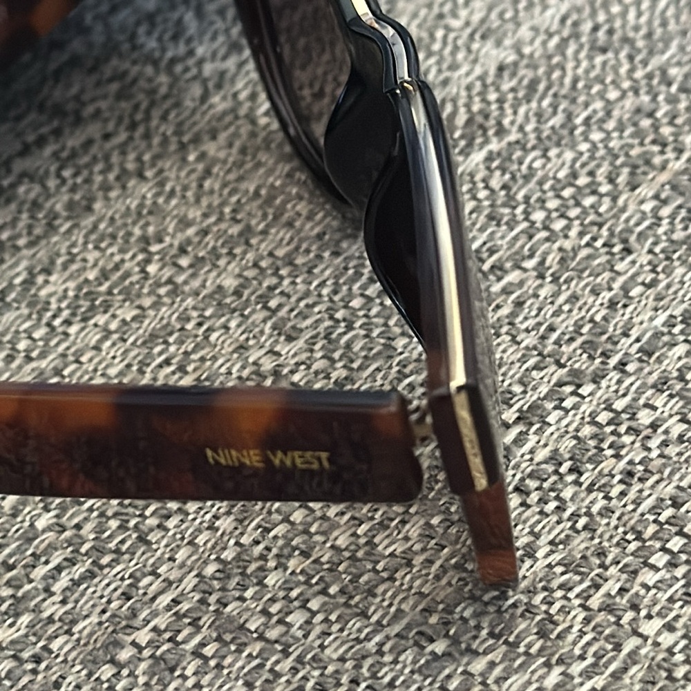 Nine West Tortoise Polarized Sunglasses NWT - Picture 11 of 13